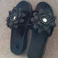 دمپایی رو فرشی