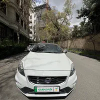ولوو V40 R دیزاین پلاس مدل ۲۰۱۴ با ضمانت کارنامه