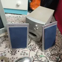 مانیتور و موس و کیبورد و اسپیکر