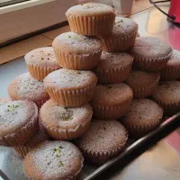 کار در کارگاه قنادی