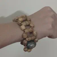 دست بند چوبی پهن و زیبا