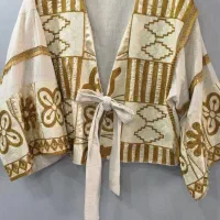 طراحی و دوخت لباس در خانه