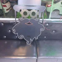 ال ای دی آدمک کلاه ب سر
