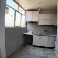 ۳۴متر آپارتمان غرق نور بازسازی شده  خ رنجبر  دلالی