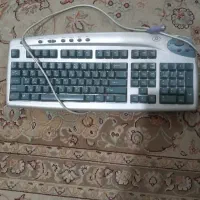 صفحه کلید کامپیوتر  تمیزو سالم