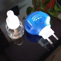 مایع حشرکش با دستگاه حشرکش.به صورت تیراژ..و عددی