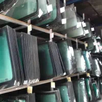 شیشه اتومبیل محمدی