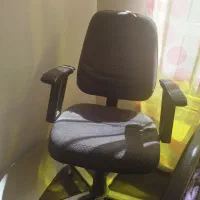 صندلی چرخدار کاملا سالم