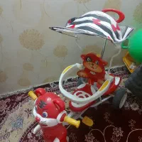 سه چرخه موزیکال سایبان دار