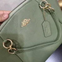 کیف و کفش های موجود در عکس ها فروشی