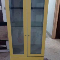 کمد بچه مناسب برای. جایی کتاب واسباب بازی