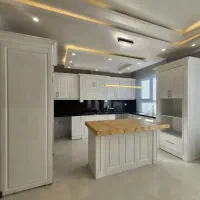 ۱۴۰متری نیم طبقه همکف صفر فول تک واحد وکیل آباد