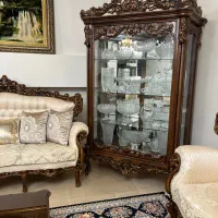 ویترین شیشه ای