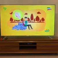 تلویزیون ۶۵ اینچ هوشمند 4k  بسیار تمیز