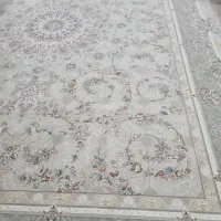 یک تخته فرش ماشینی ۱۲متری گل برجسته۱۵۰۰ شانه مشهد