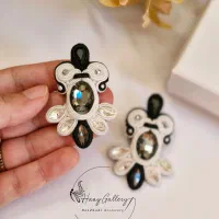 گوشواره های درباری دوزی
