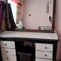 دراور تمام چوب ۸ کشو همراه با آینه و صندلی چوبی