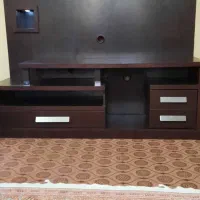 میز چوبی تلویزیون