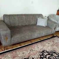 مبل ۸ نفره وتابلو تخت خواب یه نفره درحد نو