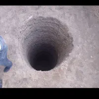 چاه کن چاله کنی کانال وصل اگو لوله‌کشی فاضلاب شهری