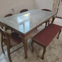 میزناهارخوری 6 نفره نو تمیز چکی هم میدم
