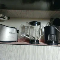 چرخ گوشت و آبمیوه گیری در حدنو