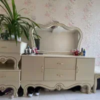 تخت و میز ارایش و واف  وکشو