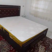 تخت دو نفره سالم و بدون تشک