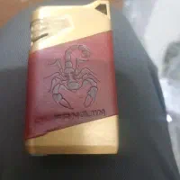 فندک طرح عقرب. شعله اتمی