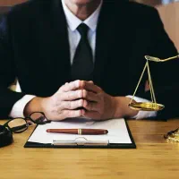 وکیل دادگستری . دعاوی قضایی - امور ثبتی