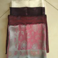 تعدادی روسری نو ترک