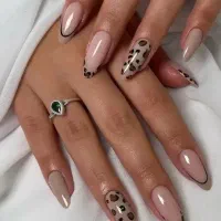 کاشت ناخن ترمیم ناخن