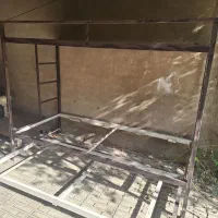 تخت آهنی سه طبقه
