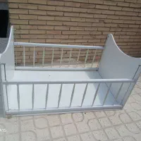 تخت نوزاد