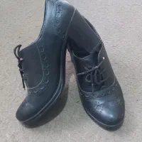 کفش سایز ۳۸