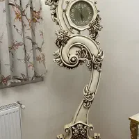 ساعت ایستاده