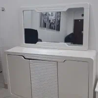 کنسول و آیینه