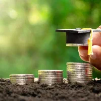 فروش وسایل غیر ضروری بابت شهریه