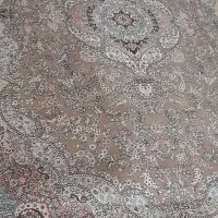 چندتخته فرش به فروش می رسد
