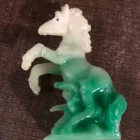 مجسمه اسب سنگ آنتوریون