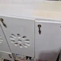 دوعدد میز فروشی