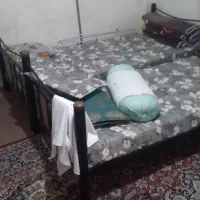 تخت خواب فلزی کاملا سالم