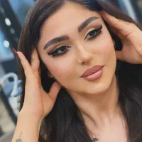 آموزش میکاپ و ناخن