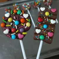 شکلات چوبی دستساز