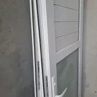 درب سرویس بهداشتی