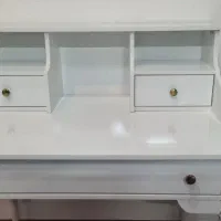 میز تحریر ساده و شیک و نو