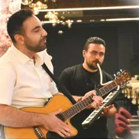 سورپرایز تولد ، موسیقی زنده
