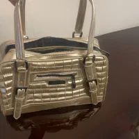 کیف طلایی بژ برند