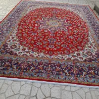 دو عدد فرش یک۱۲ متری و یک ۶متری