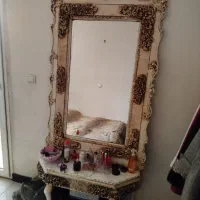 اینه ومیز وبوفه